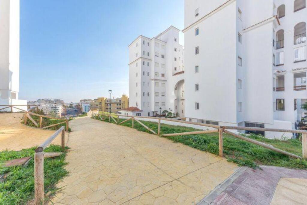 Gorgeous Views Close To Marina! * Estepona