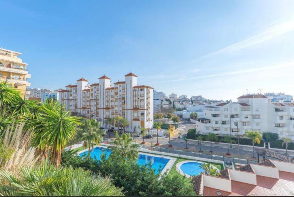 Gorgeous Views Close To Marina! Apartment Estepona