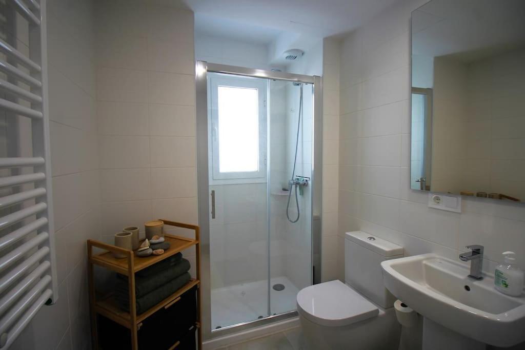 Gorgeous Views Close To Marina! Apartment *